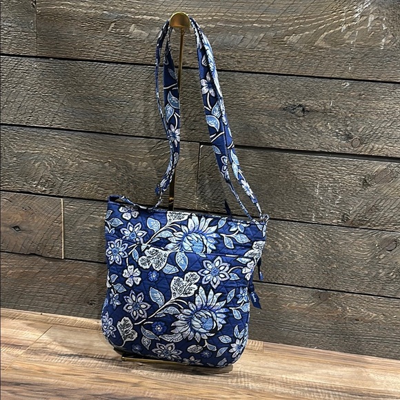 Vera Bradley Trio Zip Hipster Crossbody Bag in Tropic Tapestry Blue Floral EUC - Picture 4 of 11